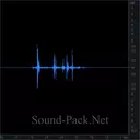 Наполнение стакана кубиками льда и водой